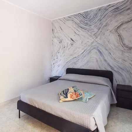 Lovely Apartment In Marina Di Strongoli